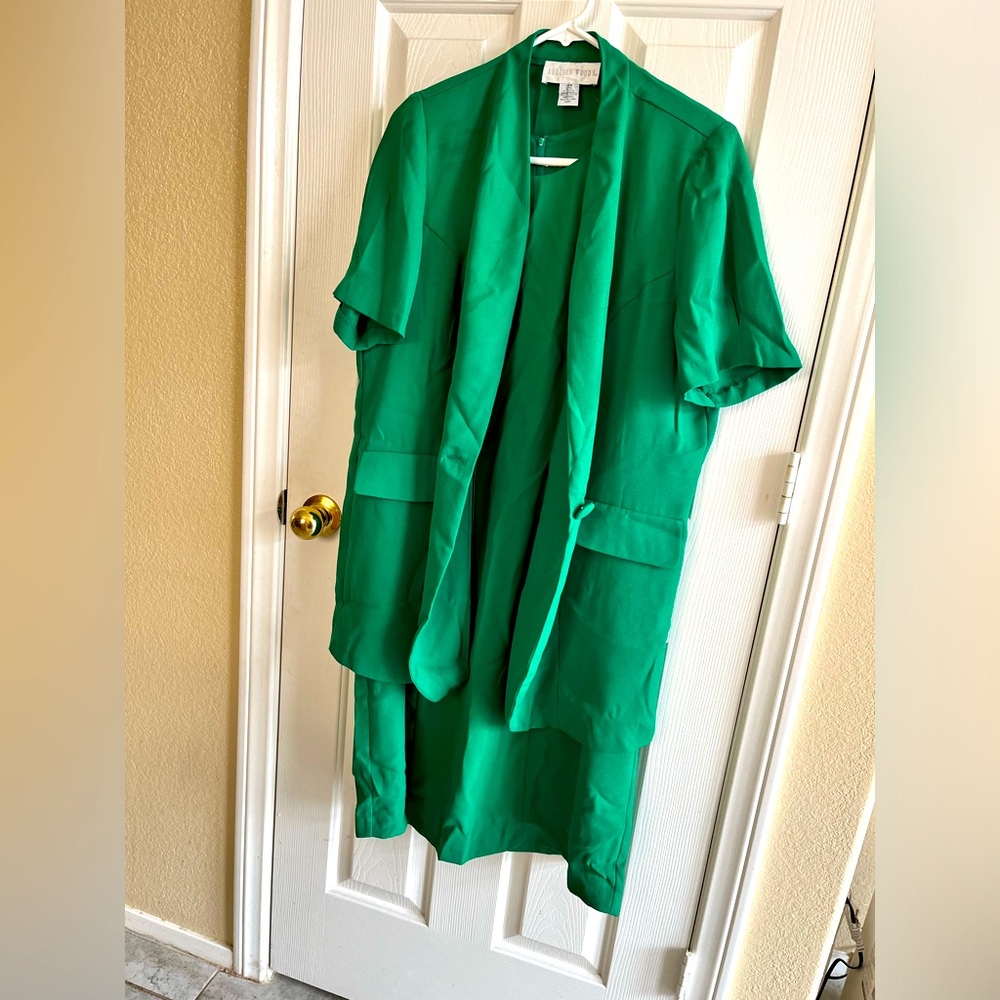 Allison Woods 2PC Women’s Dress